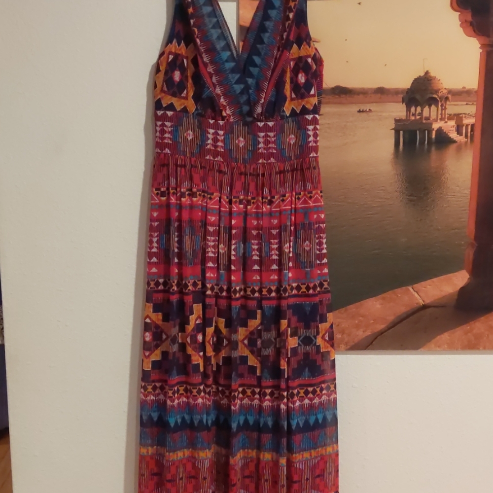 Dress - Picture 2 of 3